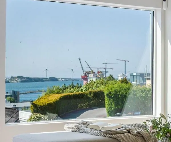 Exclusive Family In - Lovely Ocean View, 5 Bedroom, Free Parking * Haugesund