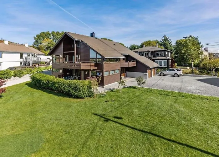 Villa Exclusive Family In - Lovely Ocean View, 5 Bedroom, Free Parking *
